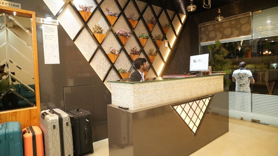 Others 1, Hotel Banaras Palace, Varanasi
