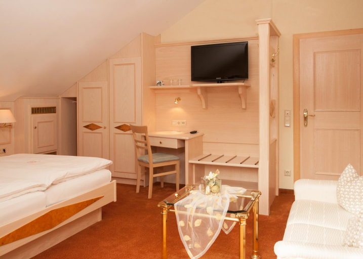 Bedroom 2, Hotel Zum weißen Stein, Altenkirchen (Westerwald)