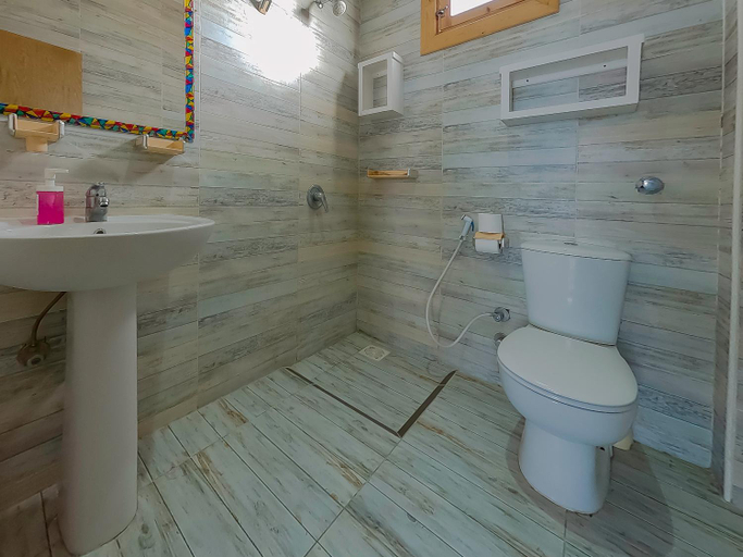 Bathroom 4, Seaview Hotel Dahab, Sant Katrin