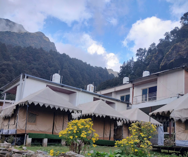 Amar Resort Chopta Tungnath, Chamoli