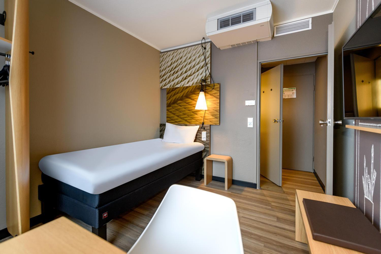 Bedroom 11