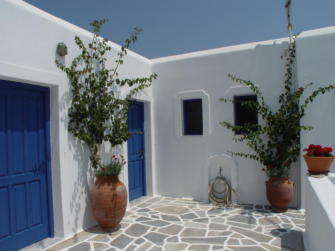 Others 4, Ragoussis House, South Aegean