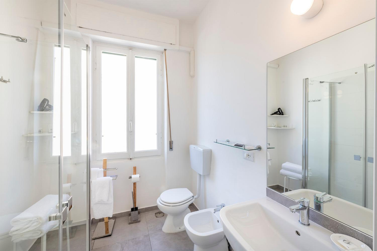 Bedroom 4, Hotel San Michele, Savona