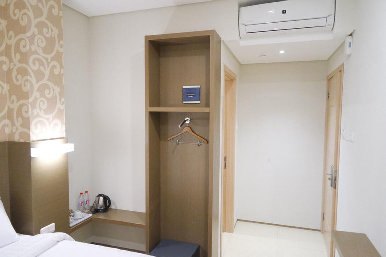 Bedroom 12