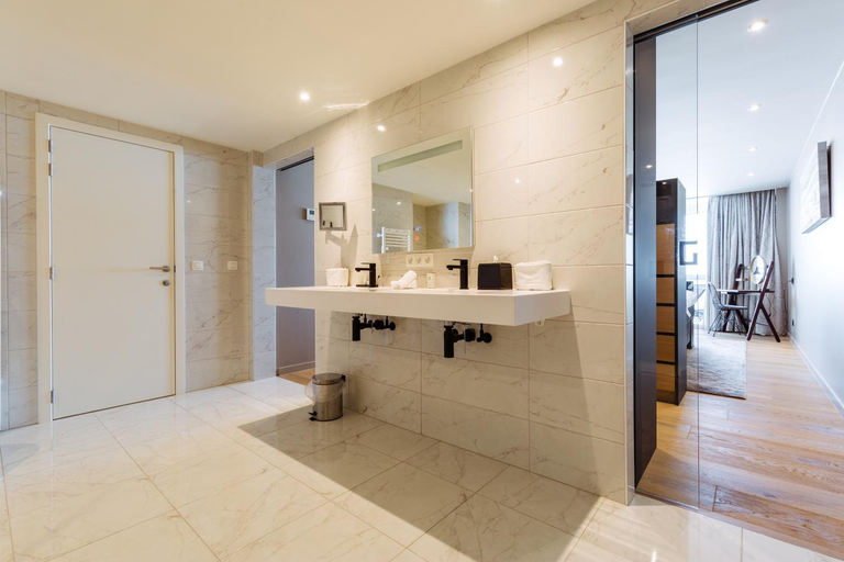 Bathroom 4, C-Hotels Andromeda, West-Vlaanderen