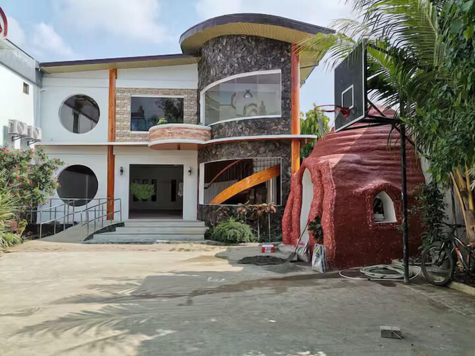 Exterior & Views 2, Ross Rose Budget Hotel, Santo Tomas