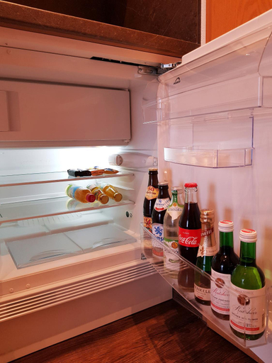 Food & Drinks