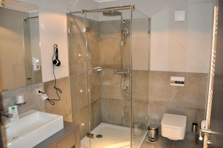 Bathroom 3, StrandBerg's Designhotel Viktoria, Goslar