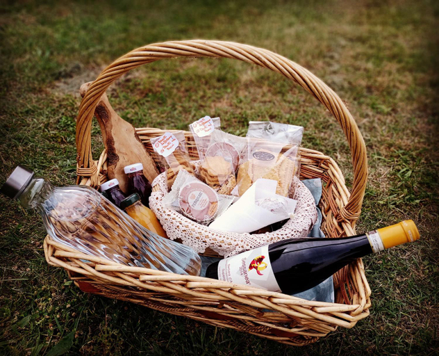 Food & Drinks 5, B&B Cascina Sant'Elena, Asti