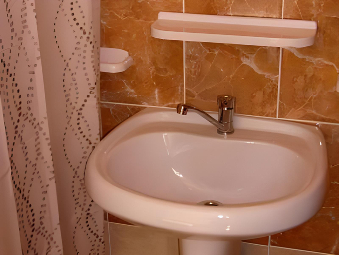 Bathroom 5, Kuzbass, Gelendzhik gorsovet