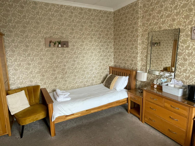 Bedroom 2, Tal Y Don Hotel, Gwynedd