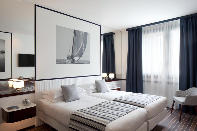 Bedroom 12