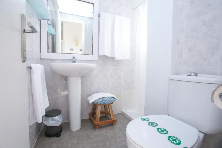 Bathroom 5, El Solvi Hotel, Barcelona