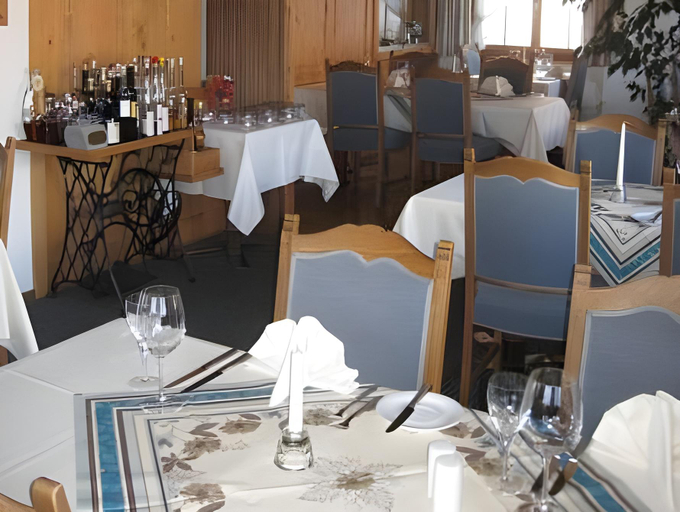Food & Drinks 4, Hotel Postigliun Andiast, Surselva