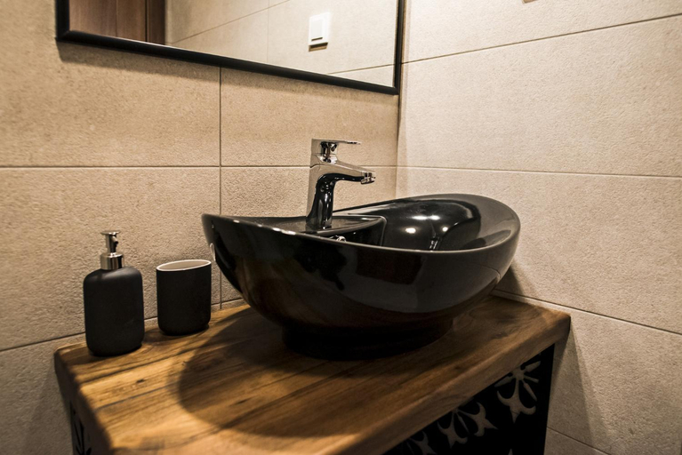5, Ohrid Boutique Apartments