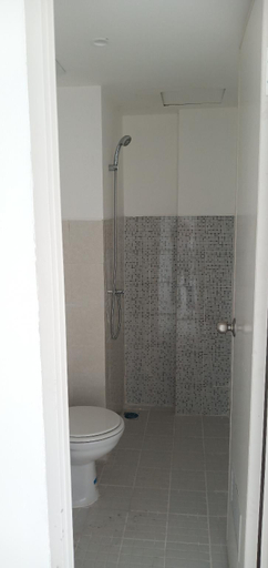 Bathroom 3, Apartemen Gunawangsa Gresik Tower A Lt. 2 unit 20, Gresik
