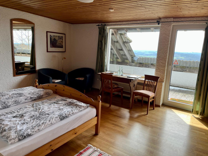 Bedroom 2, Gasthaus Zur Burgschanke, Ahrweiler