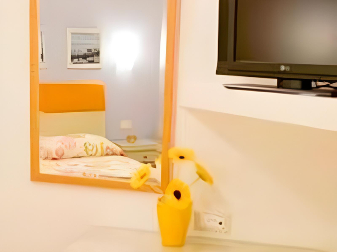 Bedroom 3, Hotel Amaryllis, Peloponnese