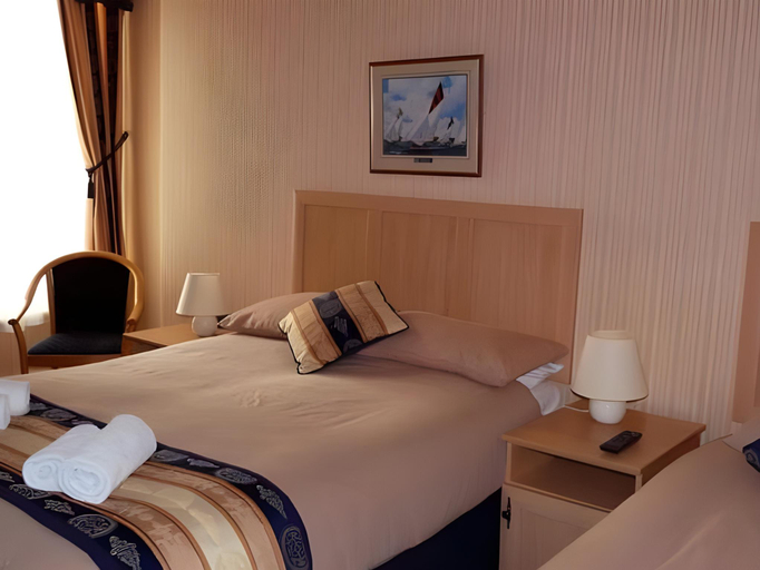 Bedroom 3, Bryn-Y-Mor Hotel, Conwy