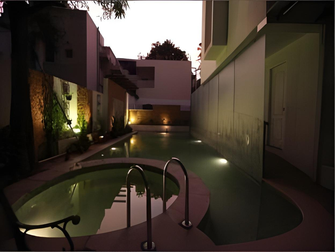 Others 5, Brunton Heights Executive Suites, Bangalore