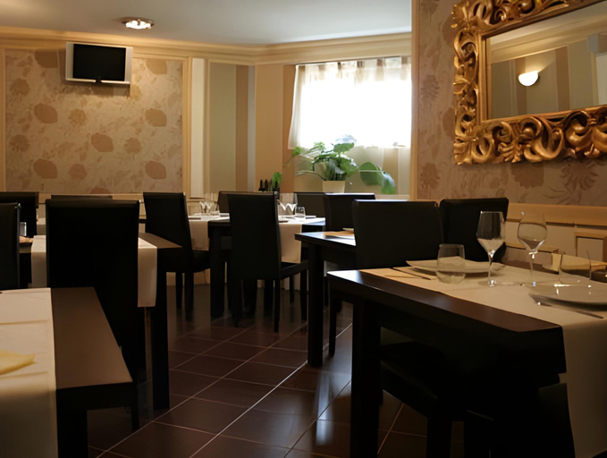 Food & Drinks 5, Monte Carlo Palace Suites, Municipiul Bucuresti