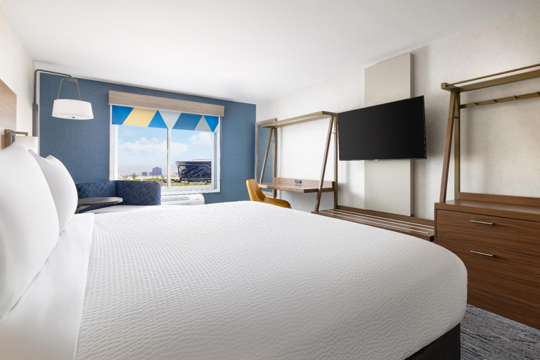 Bedroom 26