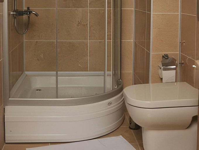 Bathroom 4, Best Town Hotel, Fatih