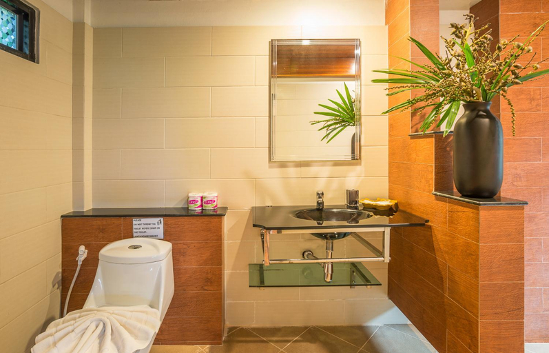 Bathroom 26
