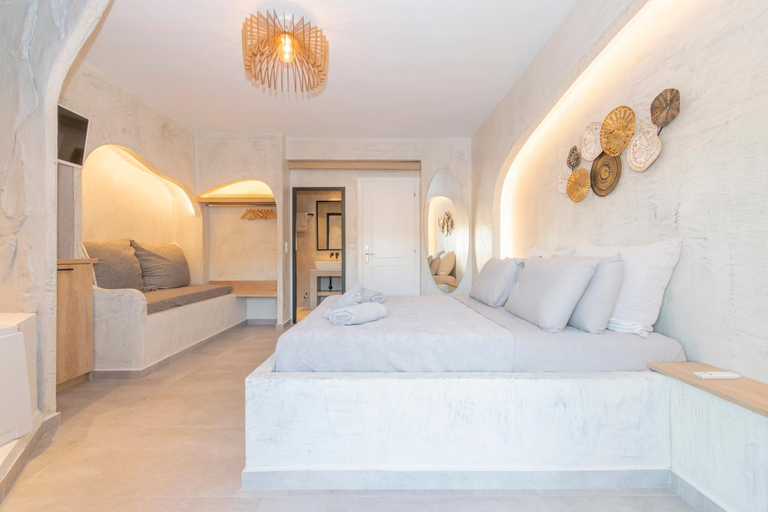 2, IOSIF suites, Central Macedonia