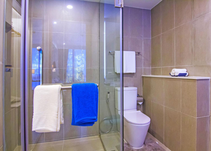 Bathroom 5, Cozy 2-BR room in Oceanstone coondo, 10 min walking to BangTao Beach, Phuket Island