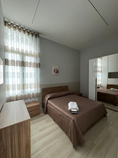 Others 5, Villa Rose Apartments, Salerno