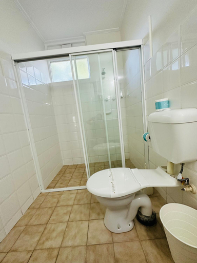 Bathroom 4