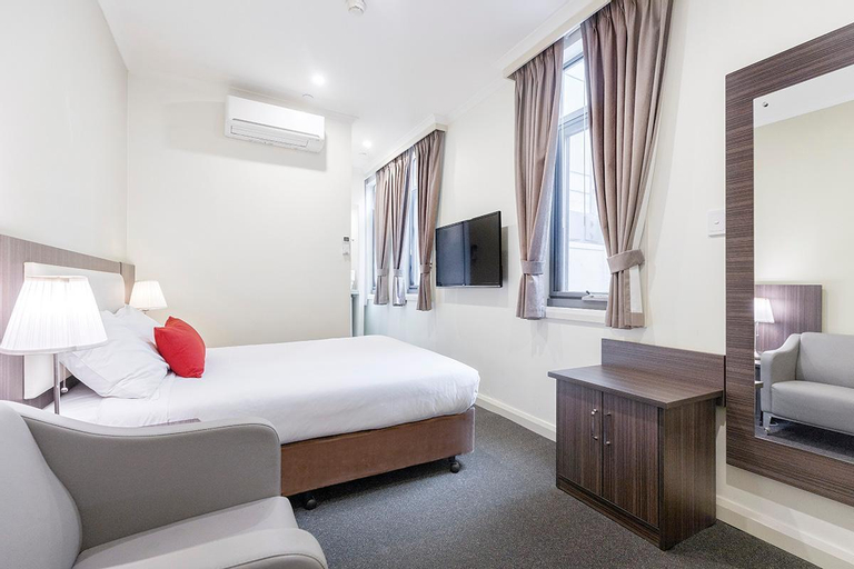 Bedroom 13