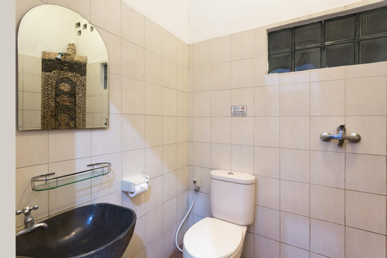 Bathroom 7
