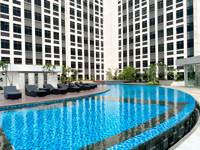 Sport & Beauty, Comfy and Strategic 2BR Connecting Mall at Pollux Chadstone Apartment By Travelio, Cikarang