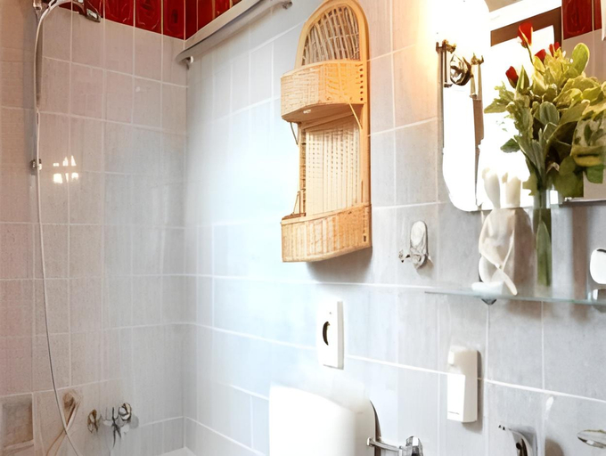 Bathroom 3, Hotel Bergidyll, Ostallgäu