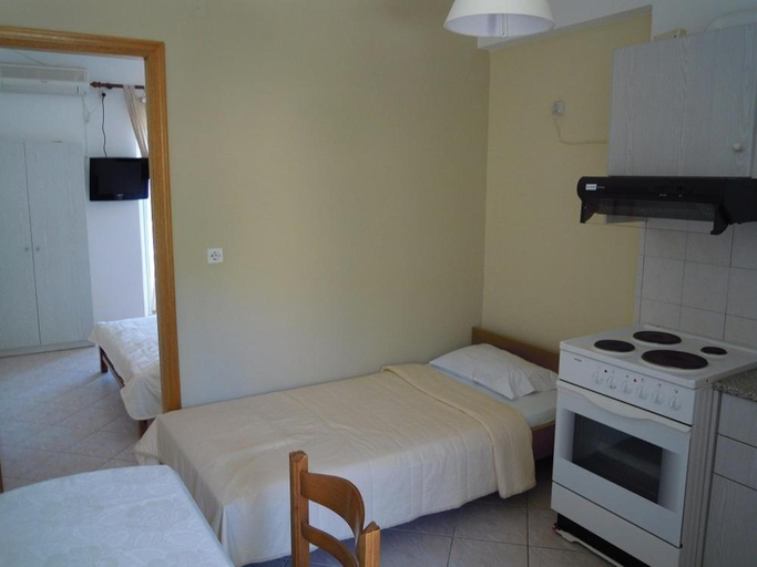 Others 3, Almirikia Apartments, Central Greece