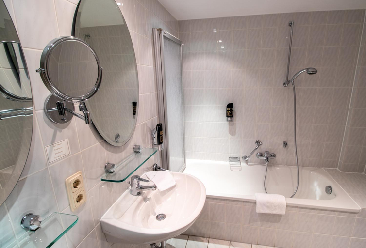 Bathroom 4, Hotel Meyer, Echternach