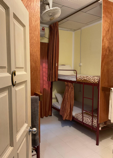 Bedroom 13