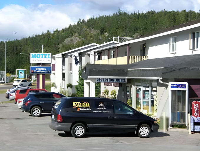 Others 3, Motel de l'Anse a l'Eau, La Haute-Côte-Nord
