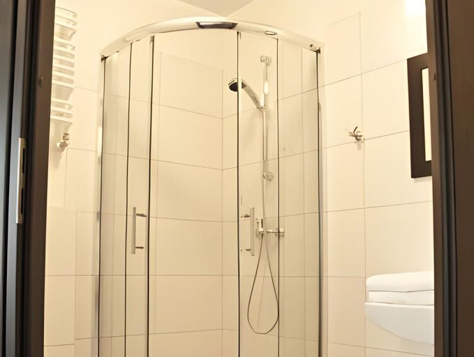 Bathroom 2, Villa Pallas, Gdańsk City