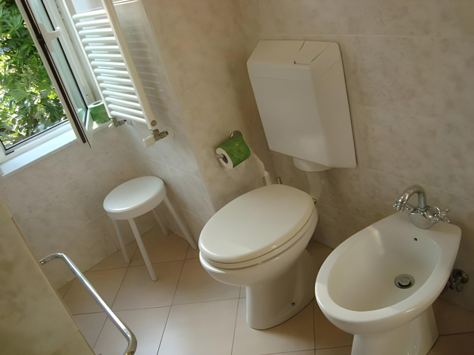 Bathroom 2, Hotel Silvia Framura - Cinque Terre, La Spezia