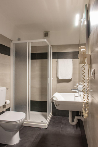 Bathroom 3