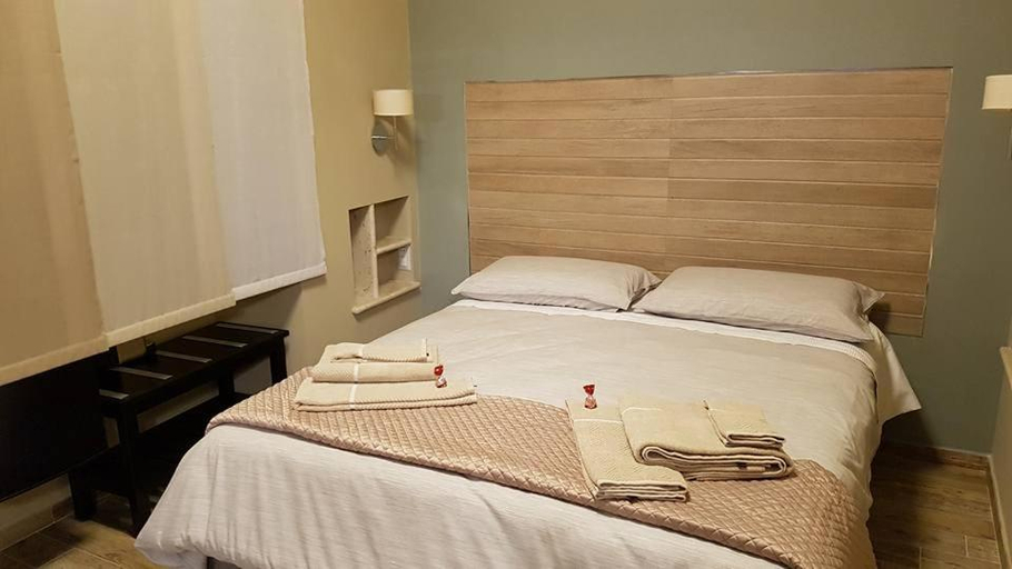 Others 2, B&B VIA VENETO, Crotone