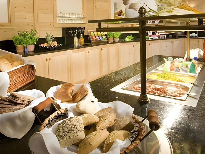 Food & Drinks 5, Krauterhotel Hochzillertal, Schwaz