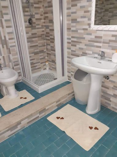 Bathroom 3, Casa dello Scoglio nel mare, Trapani