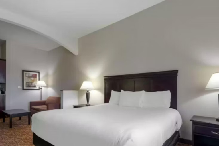 Bedroom 3, LAKE TEXOMA INN AND SUITES by IHG, Grayson