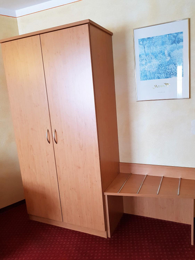 Bedroom 2, Apparthotel Garni Superior Simsseeblick, Rosenheim