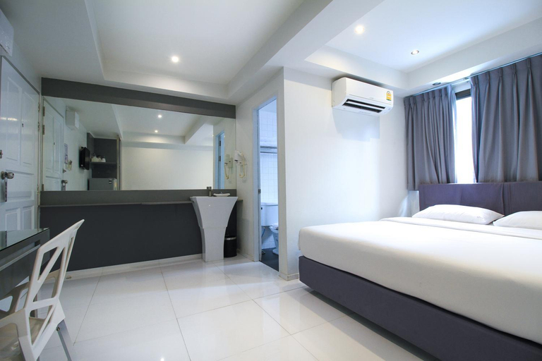 Bedroom 12
