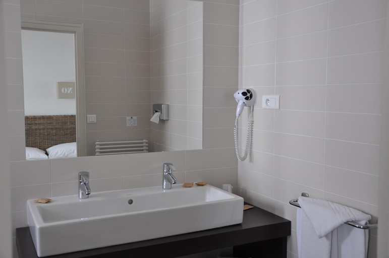 Bathroom 4, Hotel Autre Mer, Vendée
